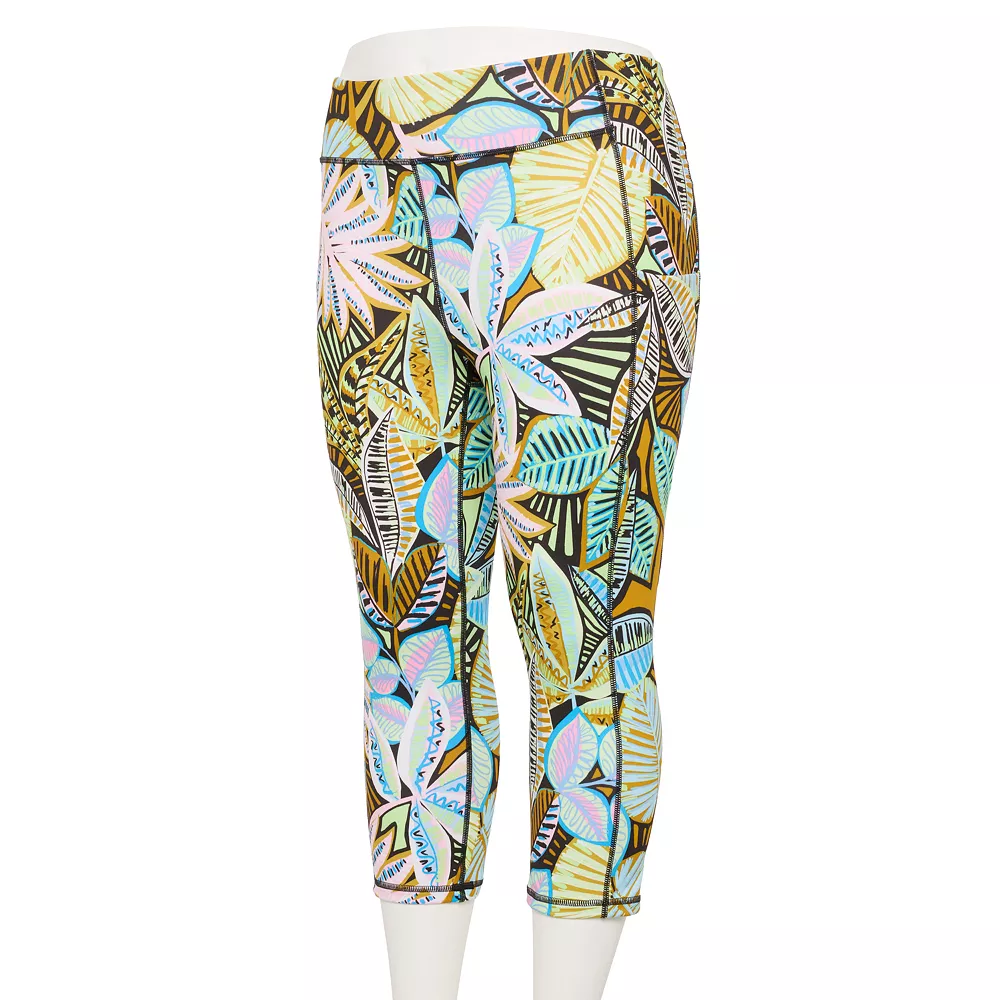 Plus Size Tek Gear® Pocket High-Waisted Capri Leggings 5 Plus Size Tek Gear® Pocket High-Waisted Capri Leggings - Image 5